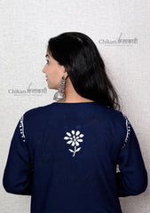 Hoor Modal Chikankari Kurti Front | lucknowi chikankari kurti | lakhnavi kurta | chicken curry Back | lakhnavi kurti