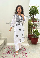 Siya White Cotton White Chikankari Kurti