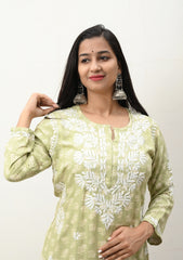 Amira Printed Rayon Chikankari Kurti | lakhnavi kurti | chicken curry kurti | lucknowi chikan kurti | chicken curry kurta