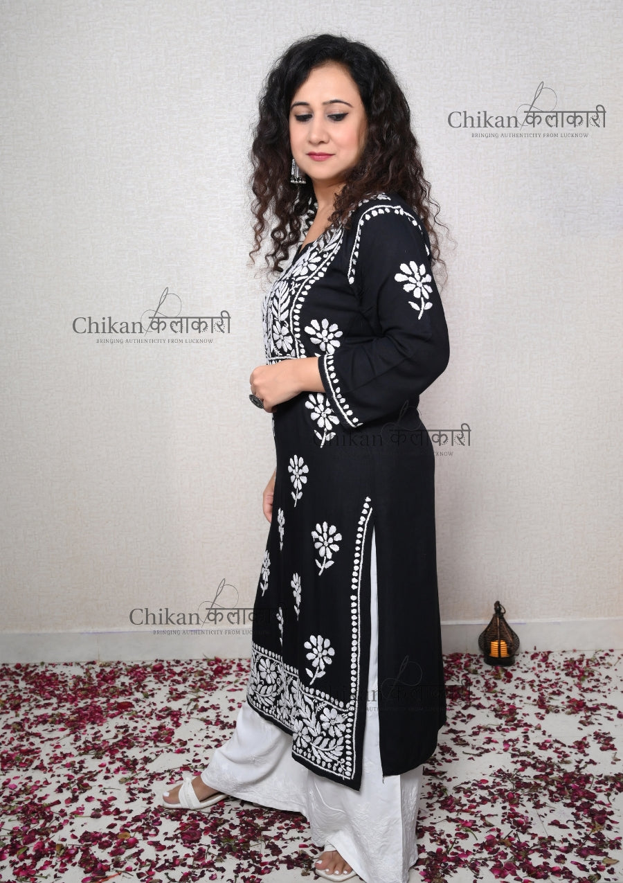 Hoor Modal Chikankari Kurti | Black chikankari kurti | lakhnavi kurti | chicken curry kurta | lucknow chikan kurti