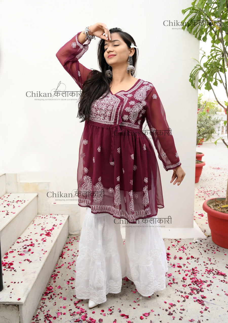 Sana Short Chikankari Kurti | chikan curry kurta | lakhnavi kurti | lucknowi chikan kurta | house of chikankari