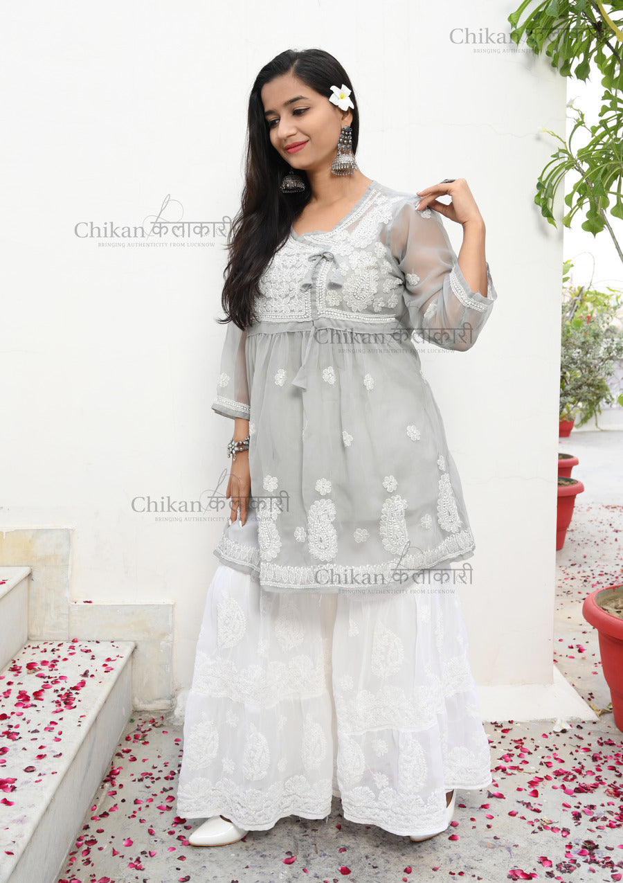 Sana Short Chikankari Kurta | chikan curry kurta | lakhnavi kurti | lucknowi chikan kurti | short chikankari kurti