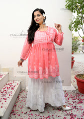 Sana Short Chikankari Kurti | chikan curry kurti | lakhnavi kurta | lucknowi chikan kurta | house of chikankari