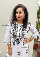 Siya White Cotton White Chikankari Kurti