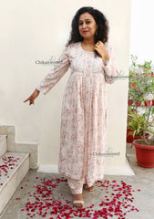 Zainab Mulmul Pink Nyra Chikankari Kurti Set