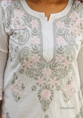 Zareen Mulmul White Chikankari Kurti