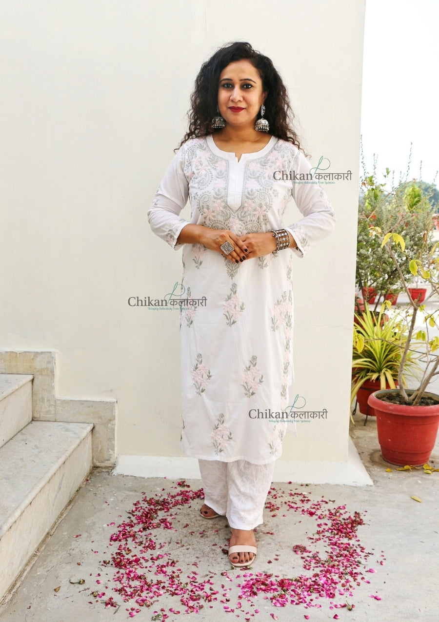 Zareen Mulmul White Chikankari Kurti