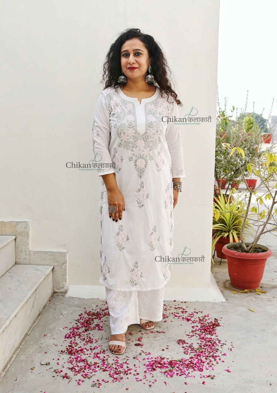 Zareen Mulmul White Chikankari Kurti